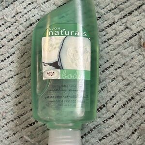 Avon Naturals Body Cucumber Melon Shower Gel